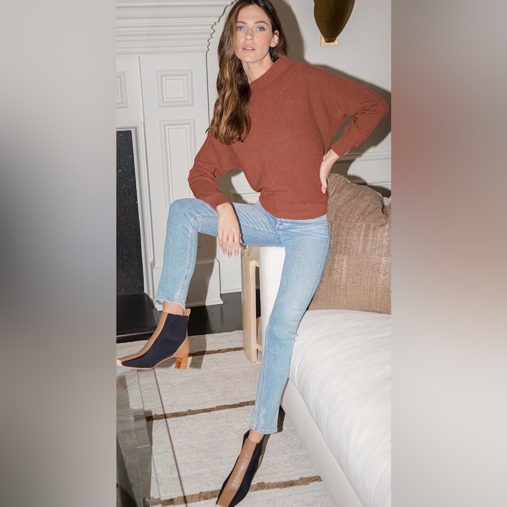 Comfort Brown Ribbed Knit Off-the-Shoulder Sweater